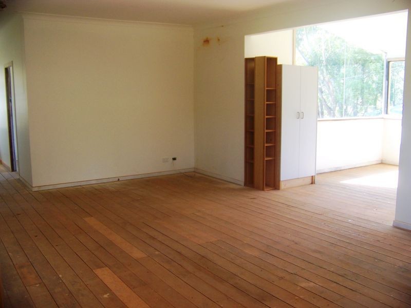 27 Banksia St, Russell Island QLD 4184
