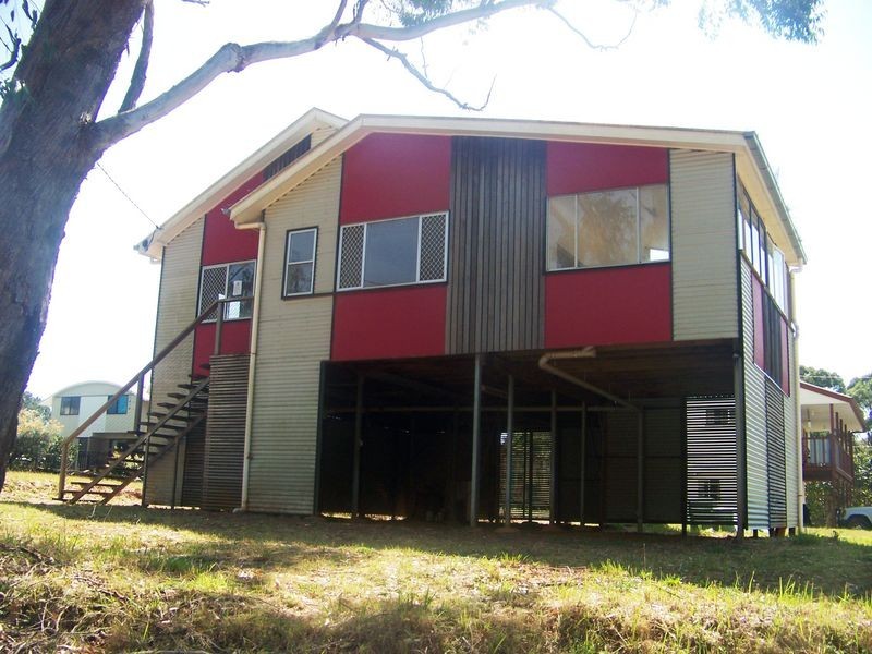 27 Banksia St, Russell Island QLD 4184