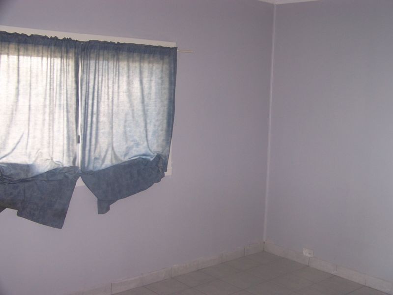 15 Cambridge Rd, Russell Island QLD 4184