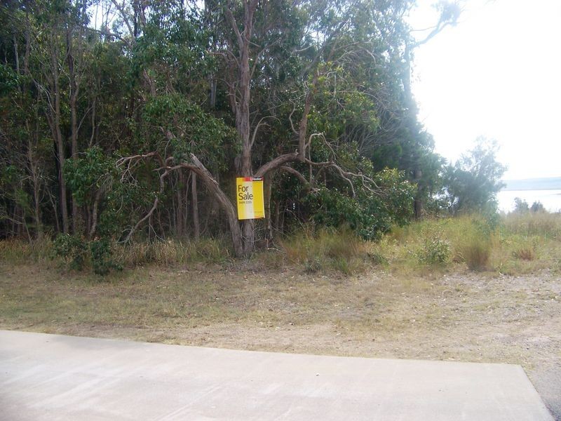 17 Bay Dve, Russell Island QLD 4184