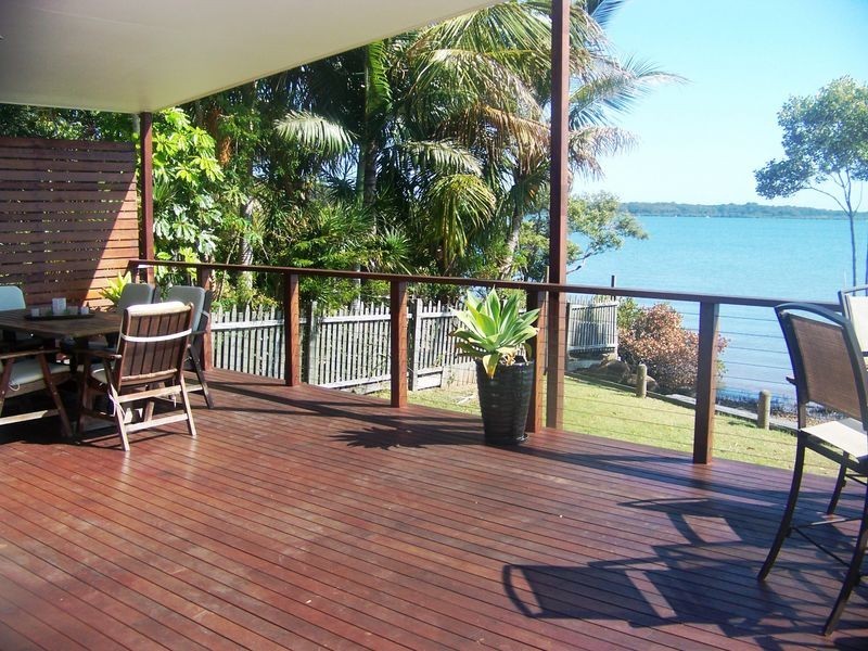 53 Bay Dve, Russell Island QLD 4184