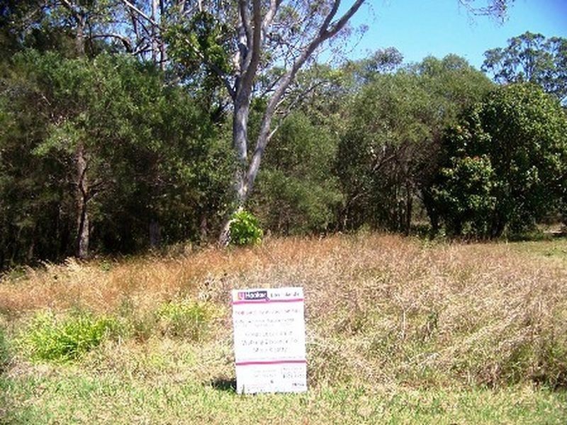 5 Michael St, Macleay Island QLD 4184
