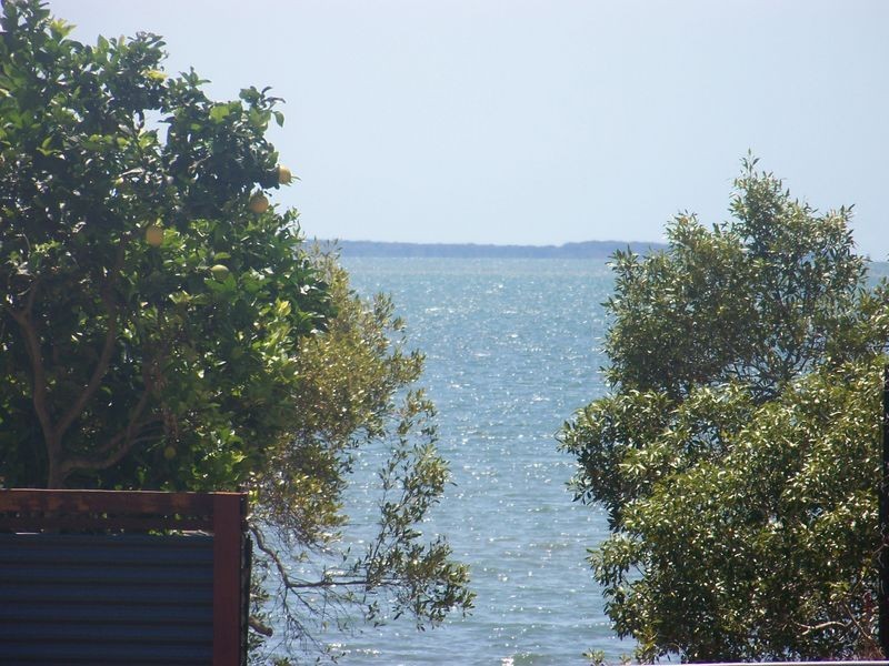64 Bay Dve, Russell Island QLD 4184
