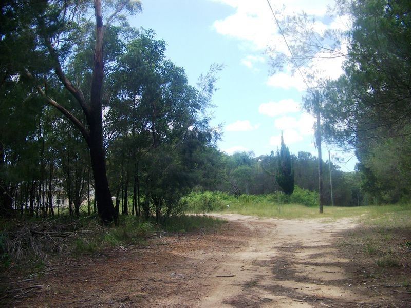 13 Beaumont Dve, Russell Island QLD 4184