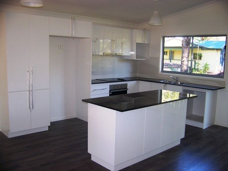 3 Forest Hill Rd, Russell Island QLD 4184