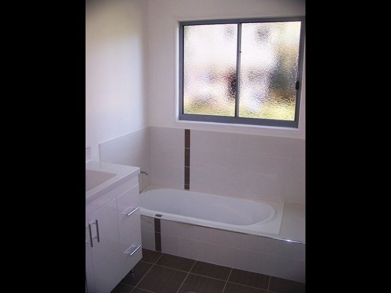 3 Forest Hill Rd, Russell Island QLD 4184