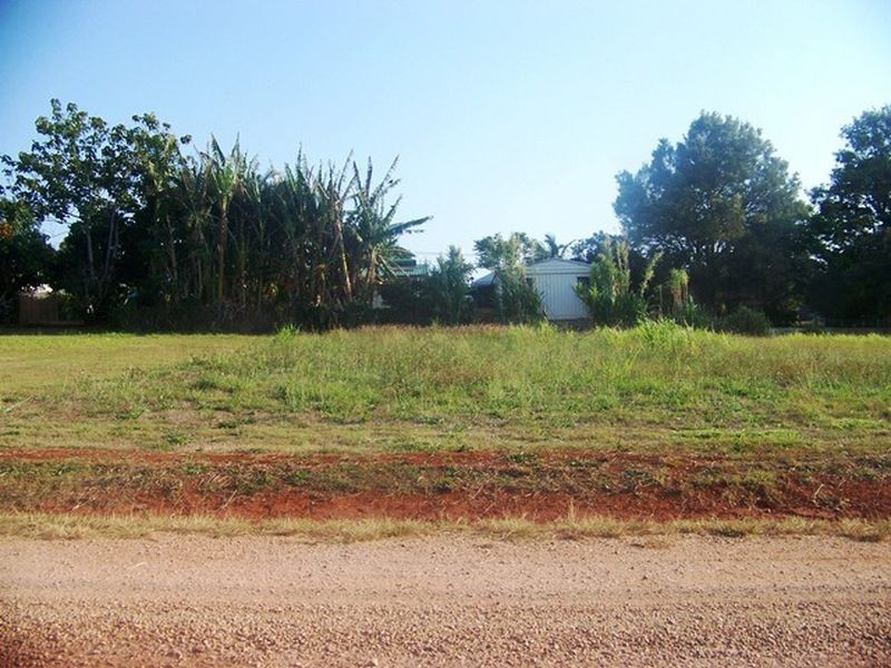 18 Laurel St, Russell Island QLD 4184