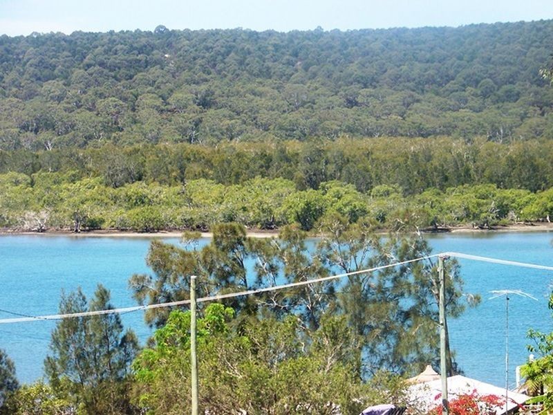 3 Island View, Russell Island QLD 4184