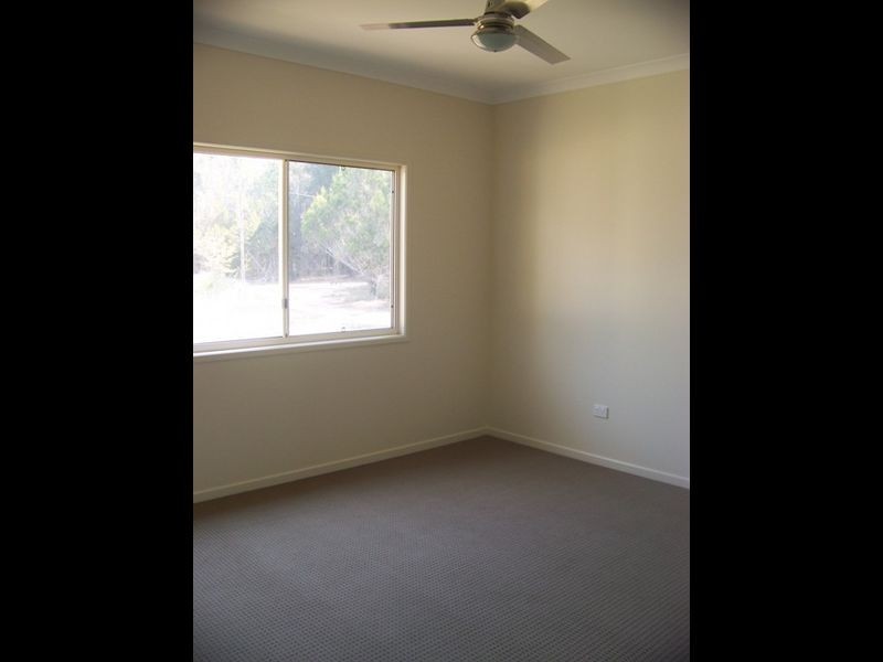 24 Little Cove Rd, Russell Island QLD 4184