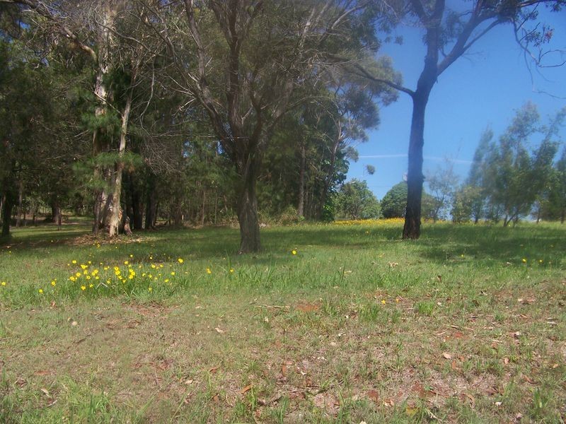 4 Mountain View Cres, Russell Island QLD 4184
