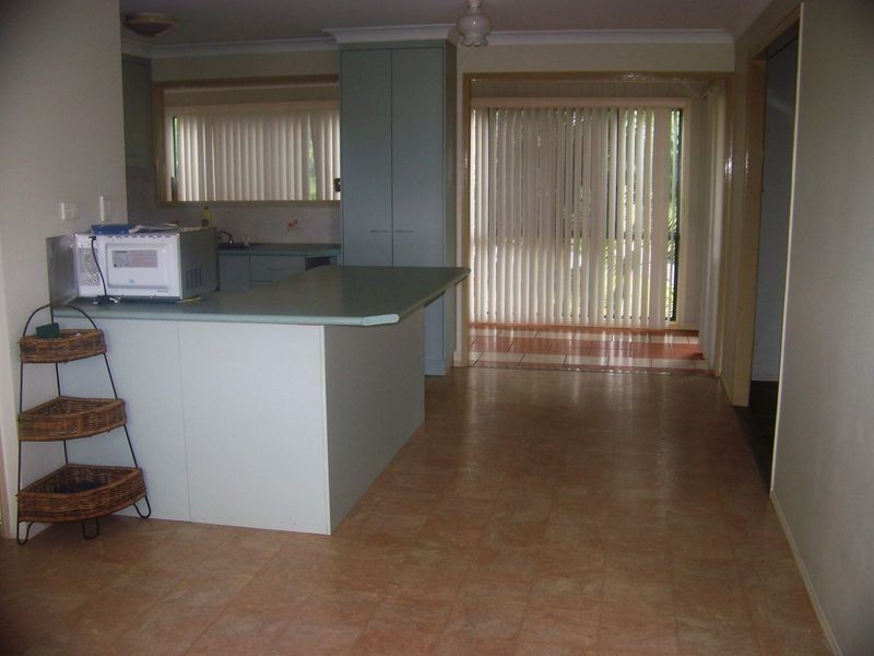 2 Rossi Ave, Russell Island QLD 4184