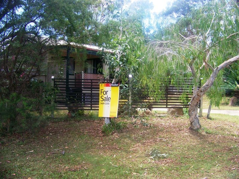 2 Rossi Ave, Russell Island QLD 4184
