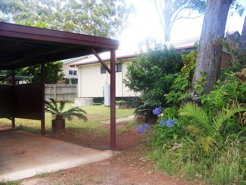 2 Rossi Ave, Russell Island QLD 4184