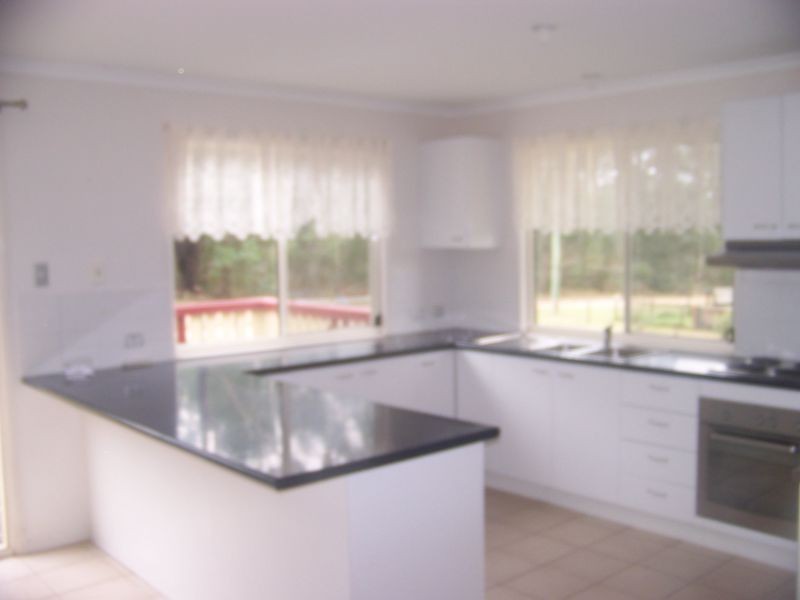 10 Hunter Street, Russell Island QLD 4184