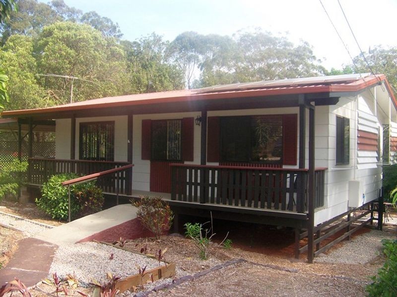 16 Fiji, Russell Island QLD 4184
