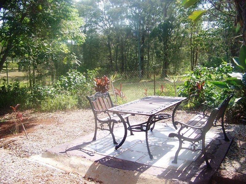 16 Fiji, Russell Island QLD 4184