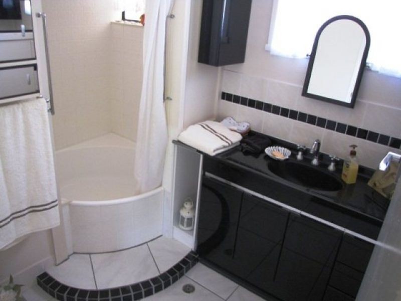 16 Fiji, Russell Island QLD 4184