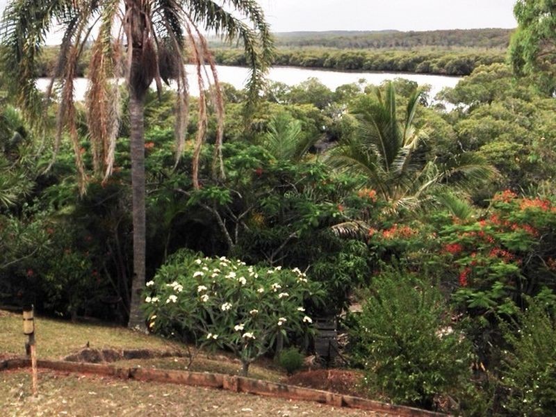 147 Canaipa Point Dve, Russell Island QLD 4184