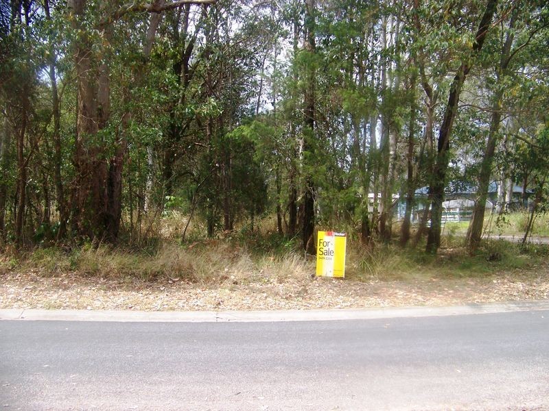 10 Bangalow St, Russell Island QLD 4184