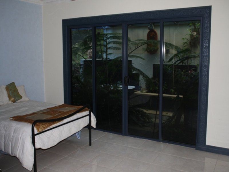 58-60 Kennedy Ave, Russell Island QLD 4184