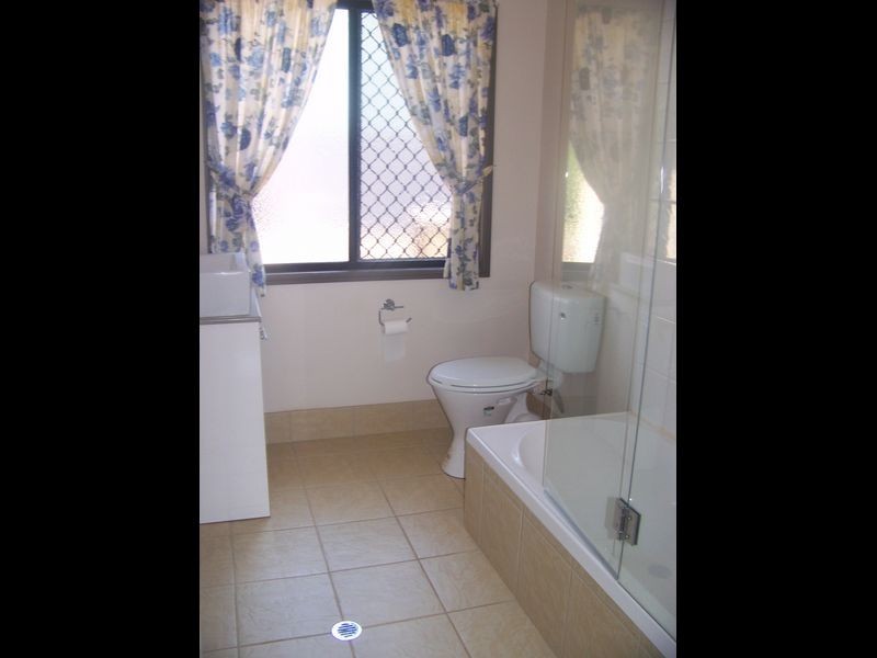 85 High Street, Russell Island QLD 4184