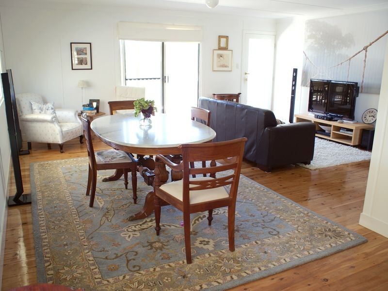 147 Canaipa Point Dve, Russell Island QLD 4184