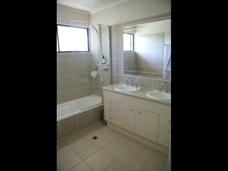 147 Canaipa Point Dve, Russell Island QLD 4184