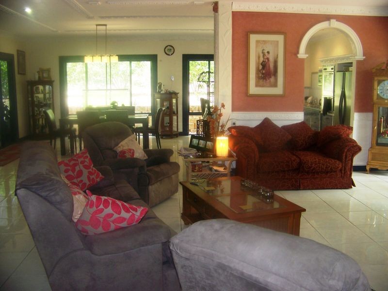58-60 Kennedy Ave, Russell Island QLD 4184