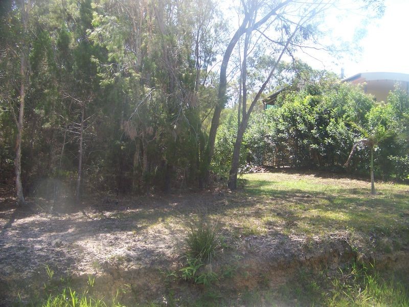 16 Seaview St, Russell Island QLD 4184