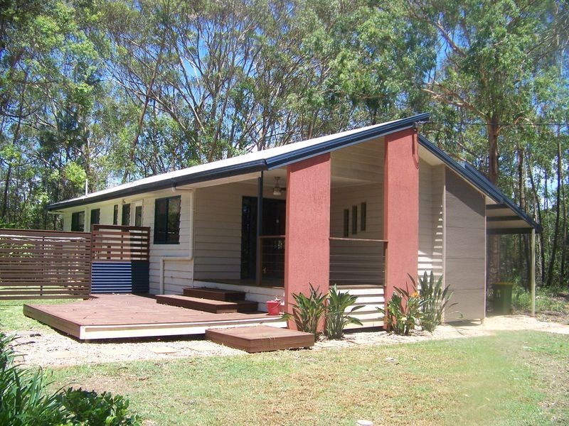 54 Vista St, Russell Island QLD 4184