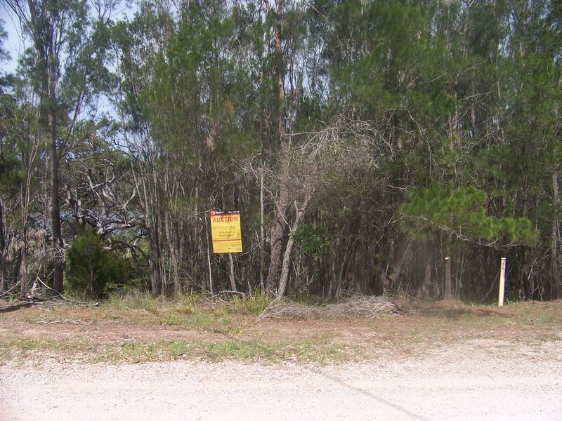 8 Leichhardt Tce, Russell Island QLD 4184