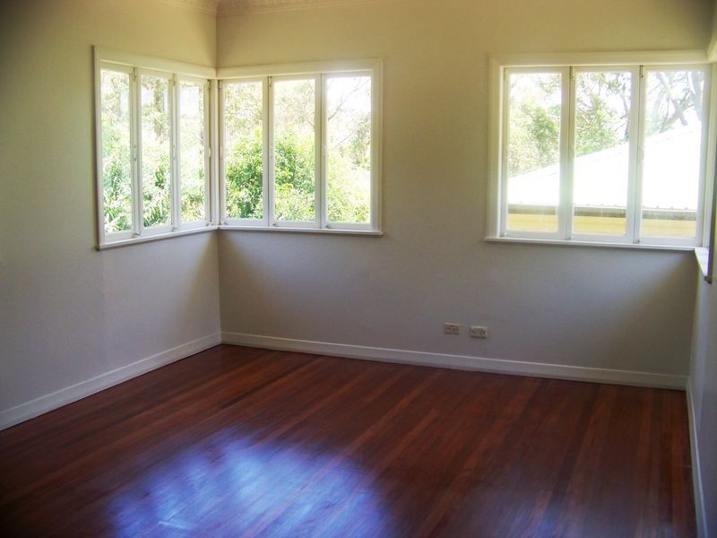 50 Rossi Ave, Russell Island QLD 4184