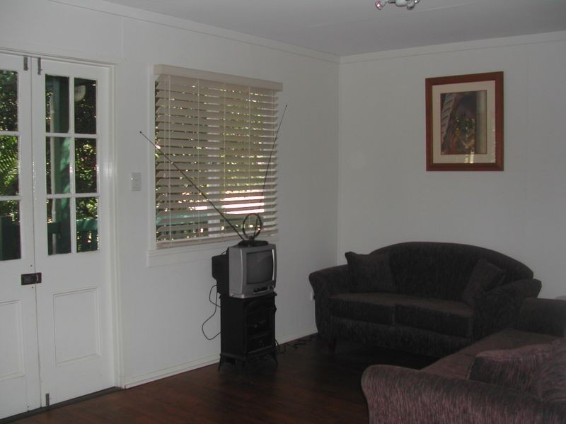 15 Jackson Road, Russell Island QLD 4184