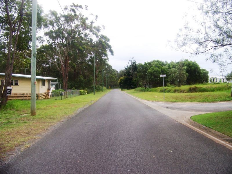 12 Waratah St, Russell Island QLD 4184