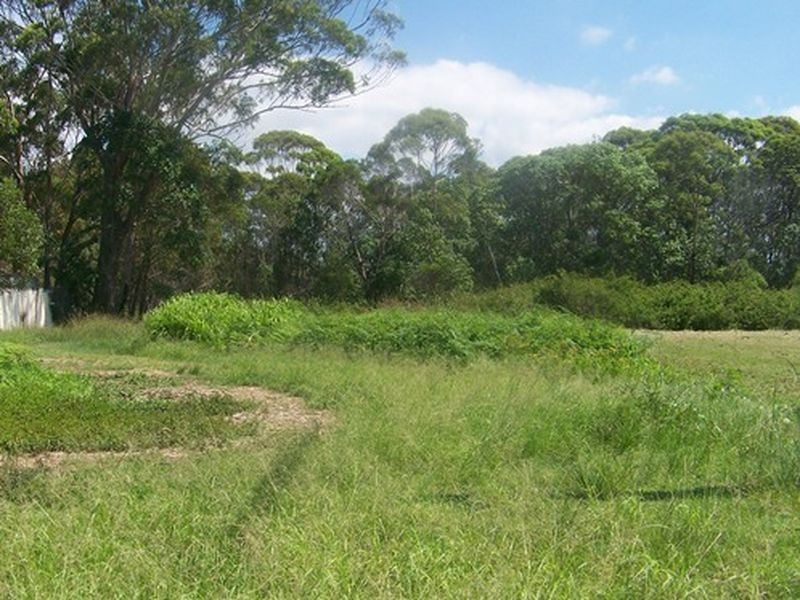 24 Wakehill Rd, Russell Island QLD 4184