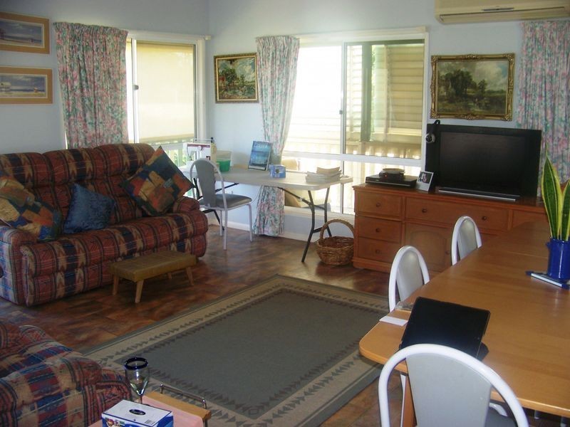 100 Canaipa Point, Russell Island QLD 4184