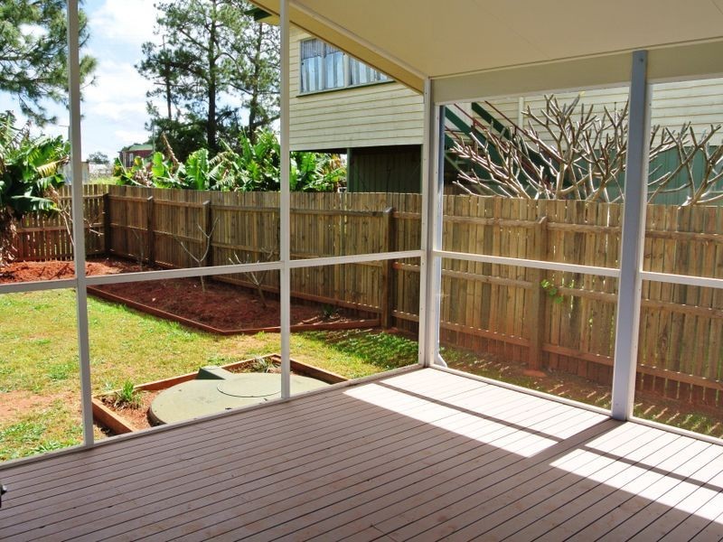 3 Hakea St, Russell Island QLD 4184