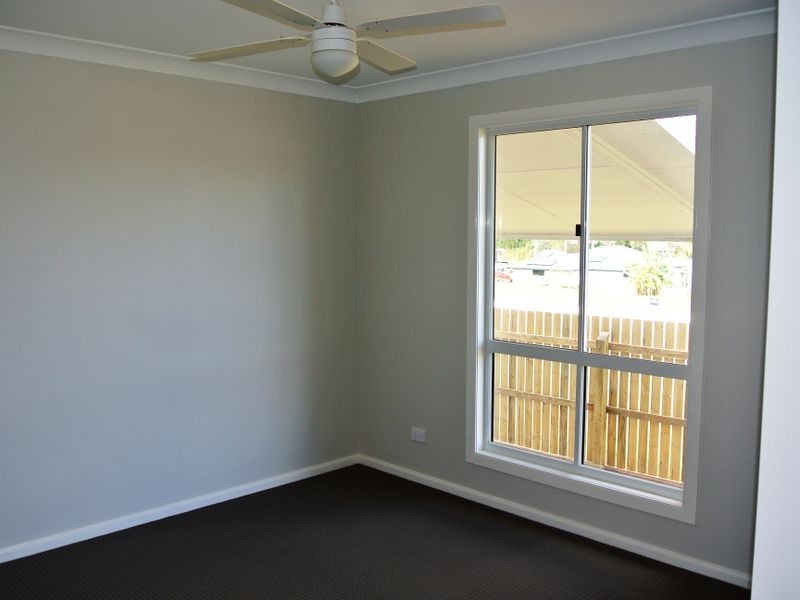 3 Hakea St, Russell Island QLD 4184