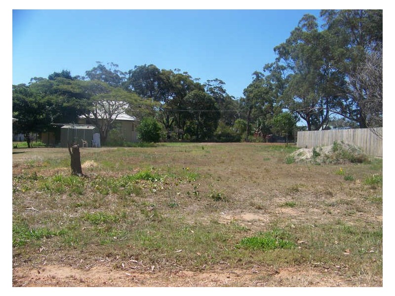 21 Pia Street, Russell Island QLD 4184