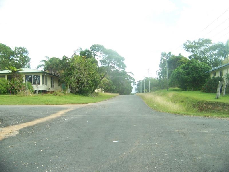 102 Minjerriba Rd, Russell Island QLD 4184