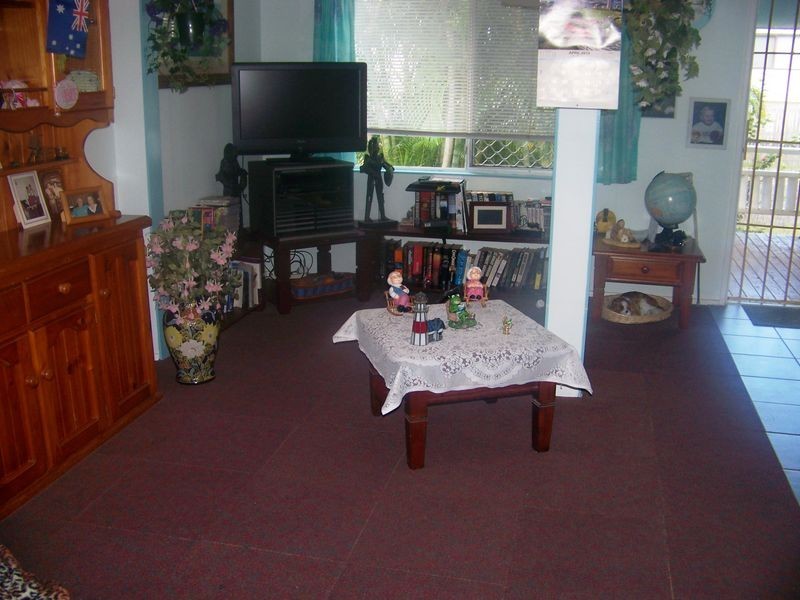 15 Lowther Street, Russell Island QLD 4184