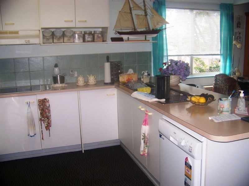 15 Lowther Street, Russell Island QLD 4184