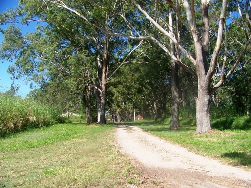 69 Inlet Ave, Russell Island QLD 4184