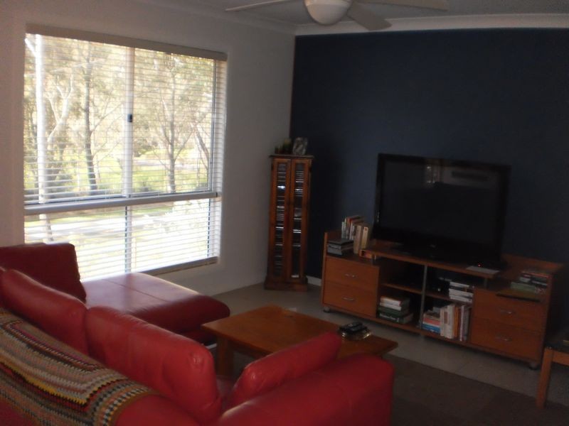 12 Maroondah St, Russell Island QLD 4184