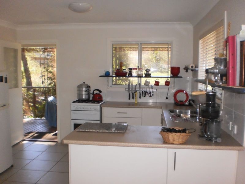 12 Maroondah St, Russell Island QLD 4184