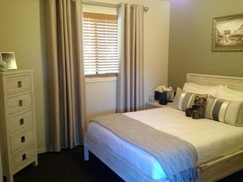 72 Tahlin Dve, Russell Island QLD 4184