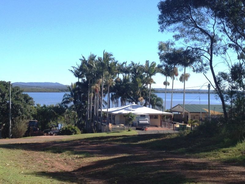 10 Ranora Ave, Russell Island QLD 4184