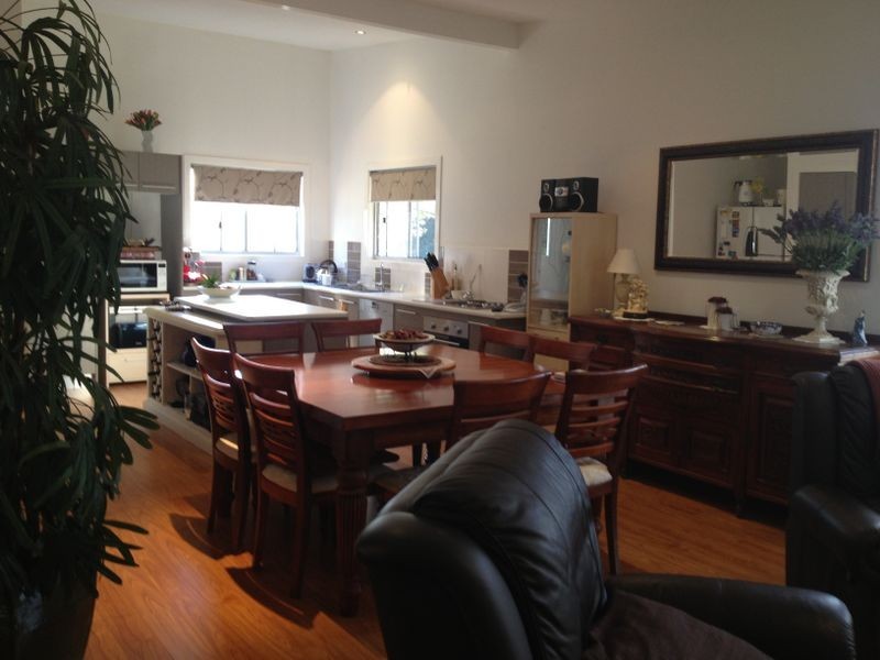 36 Channel St, Russell Island QLD 4184