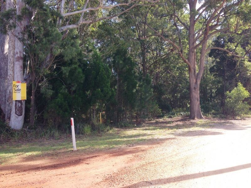 3 Satton St, Russell Island QLD 4184