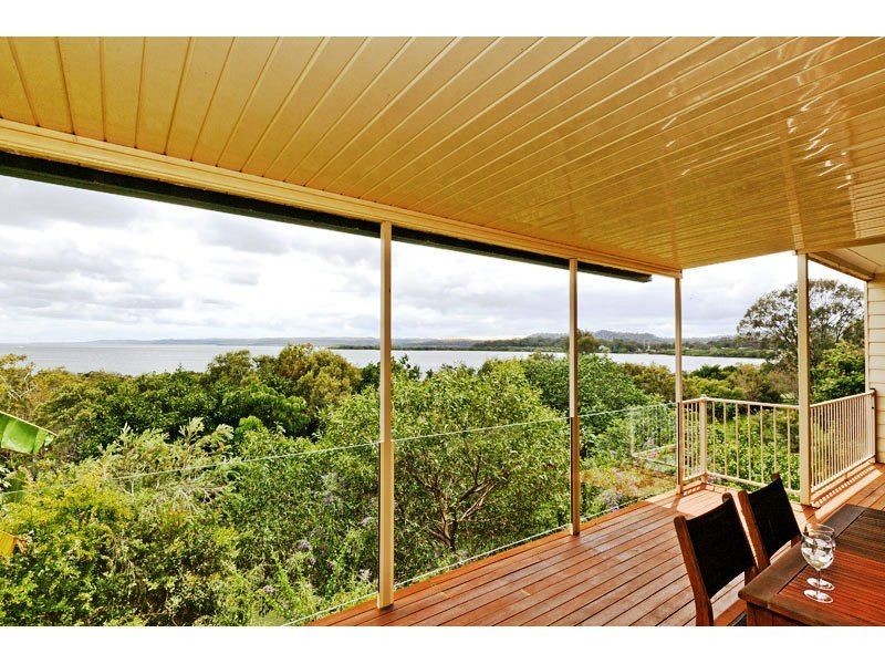 35 Bay Dve, Russell Island QLD 4184